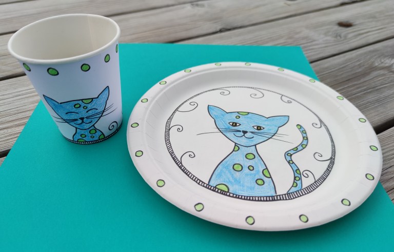 papptallerken og pappkopp